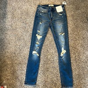 Never worn, brand new! Abercrombie Jeans